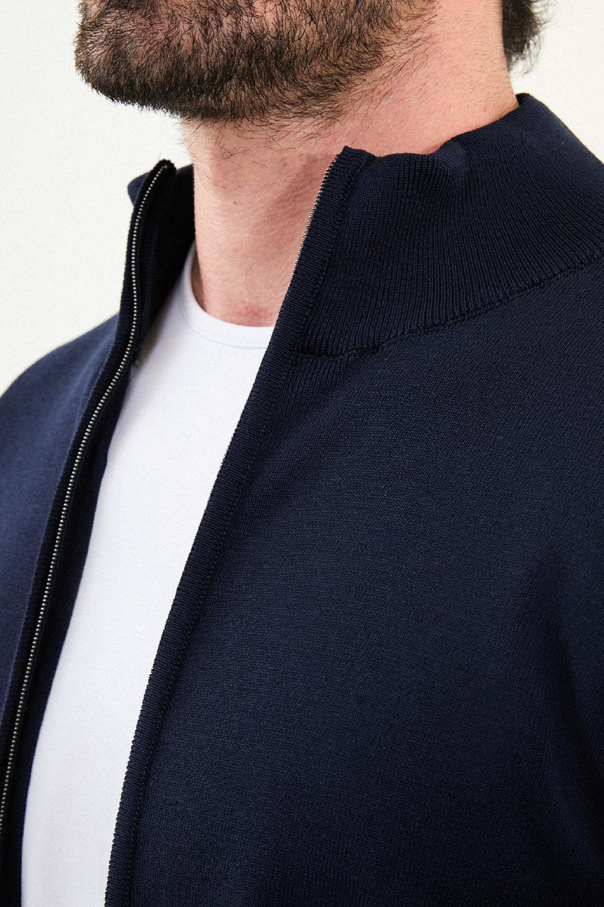 Menβs Knitted Zip Cardigan β Navy Blue