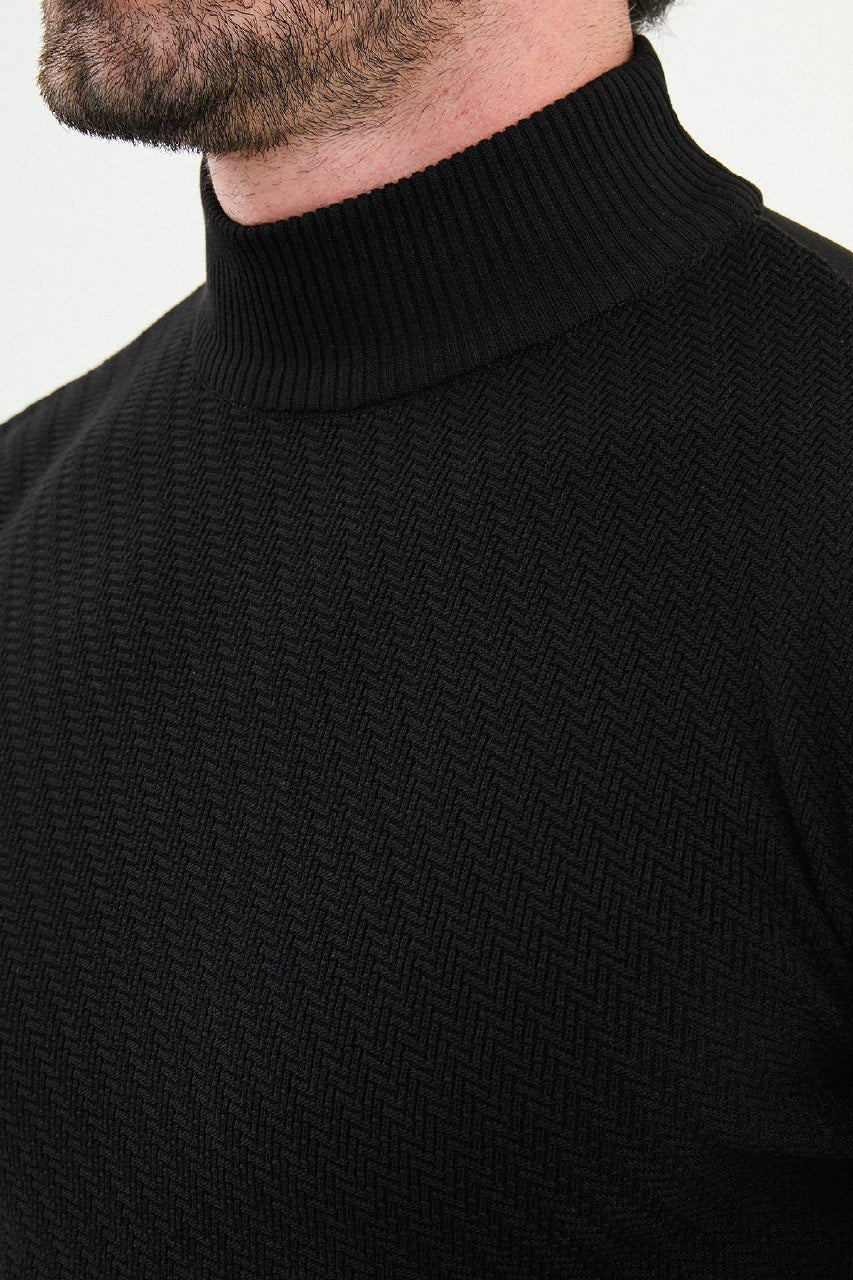 Classic Patterned Turtleneck - Black