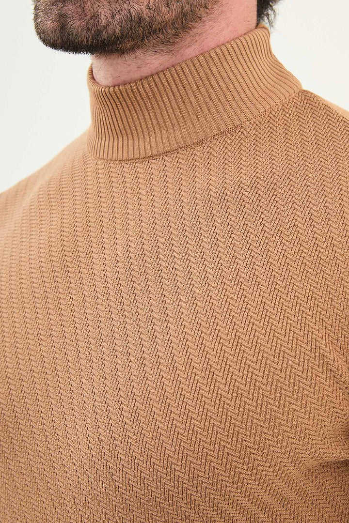 Classic Patterned Turtleneck - Camel