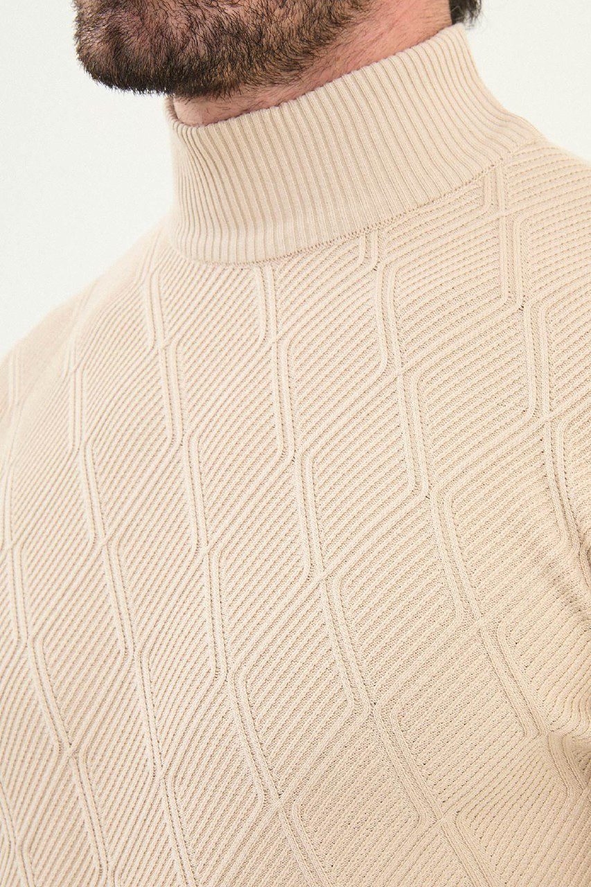 Textured Diamond Knit Turtleneck Sweater - Beige