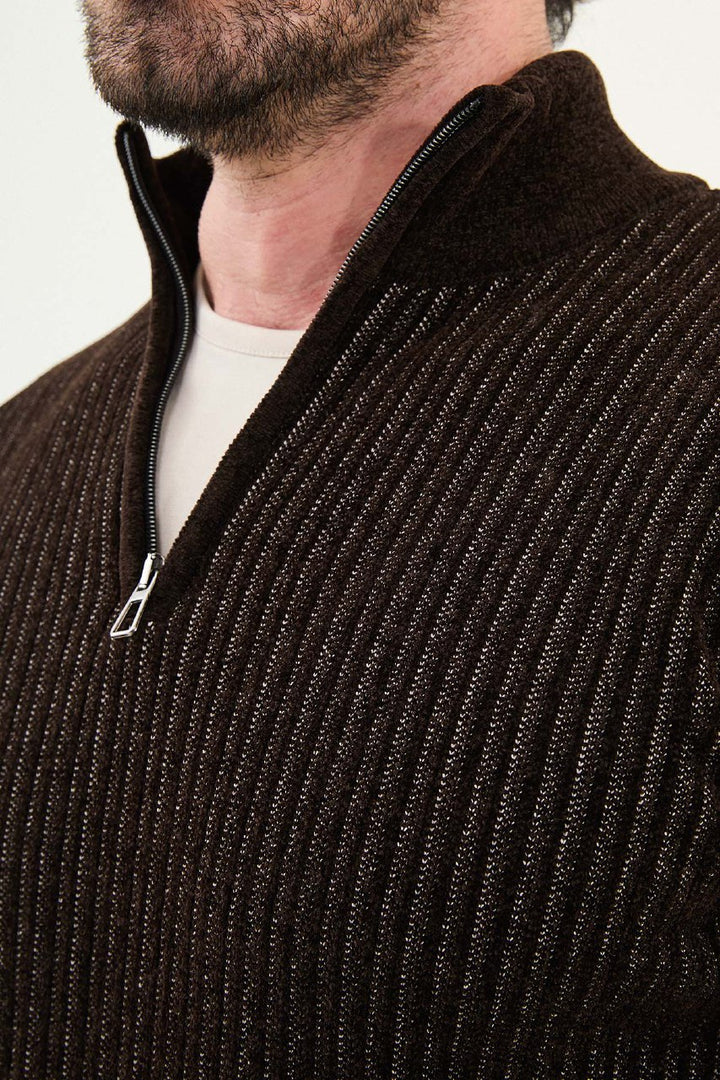 Ribbed Half-Zip Sweater - Brown