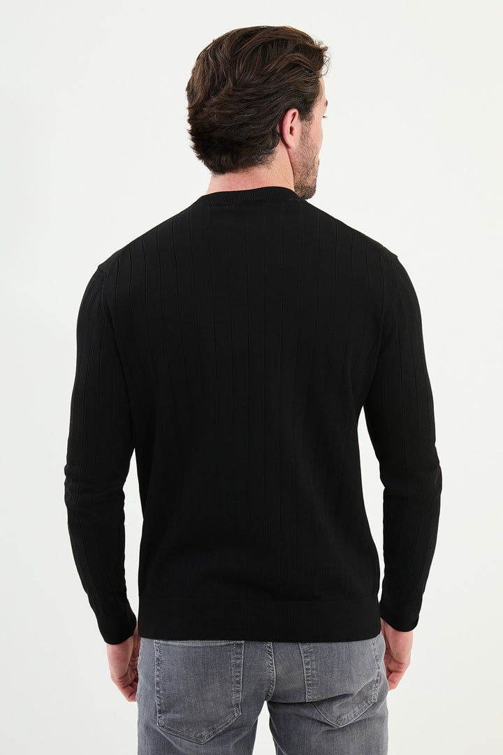 Ribbed Crew Neck Sweater - Black