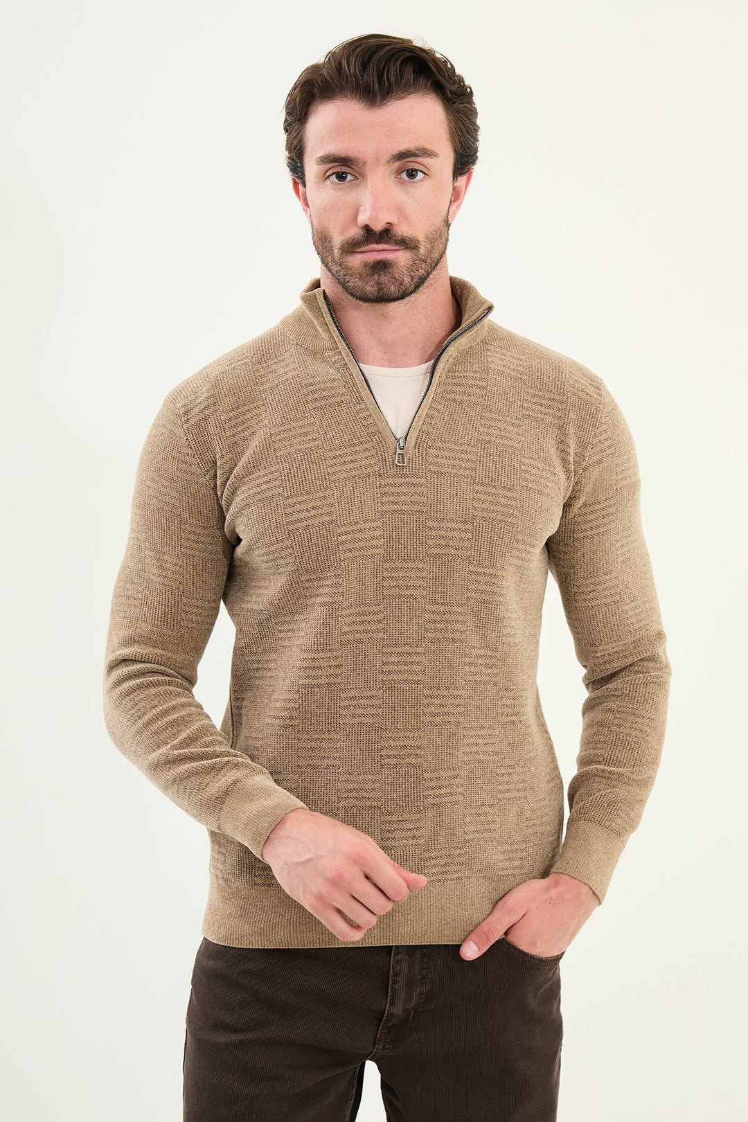 Grid Pattern Half-Zip Sweater - Beige