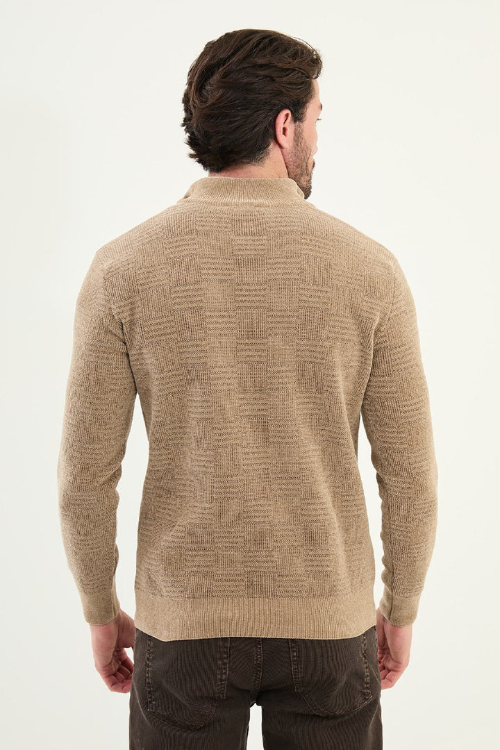 Grid Pattern Half-Zip Sweater - Beige