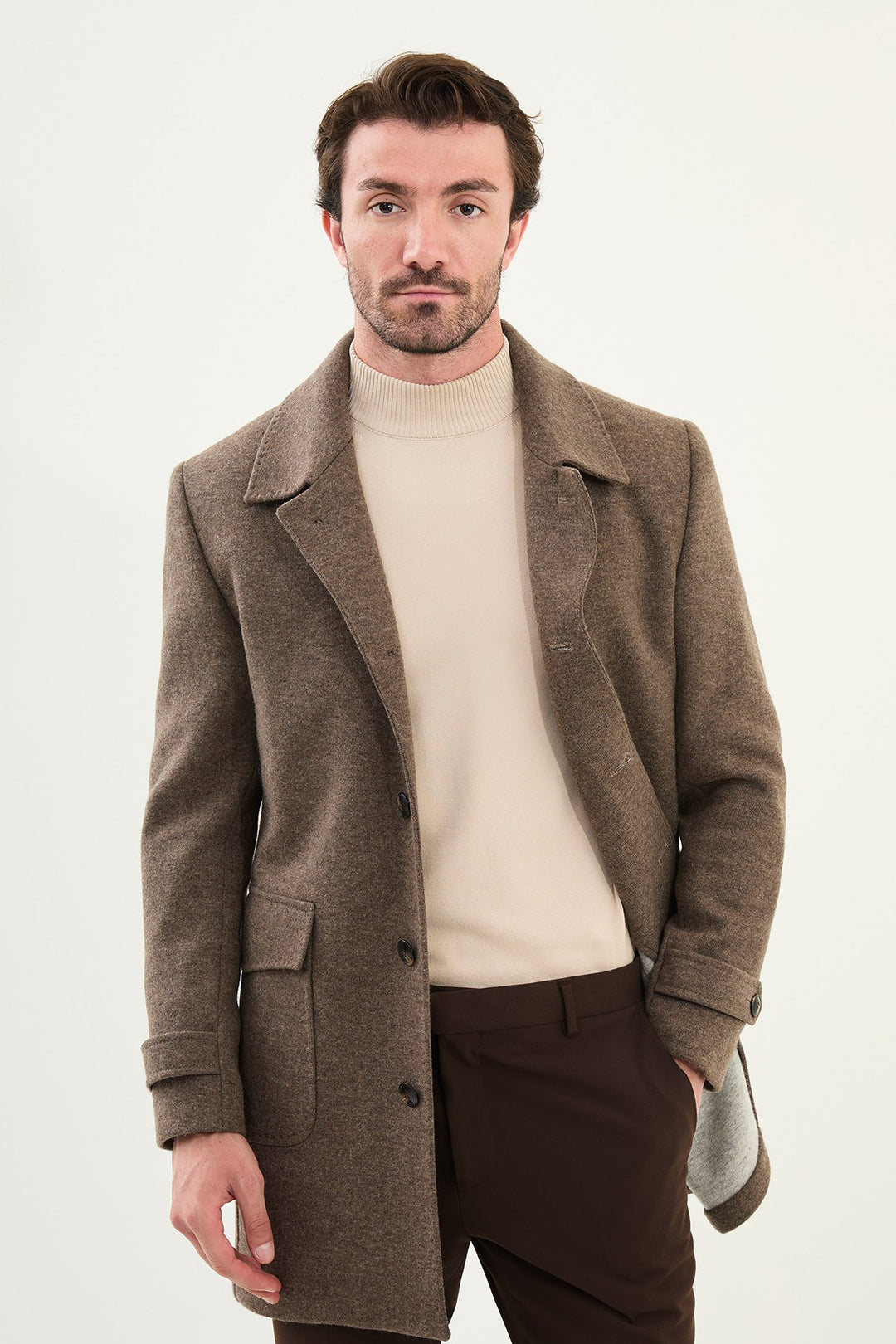 Single-Breasted Wool Overcoat - Beige