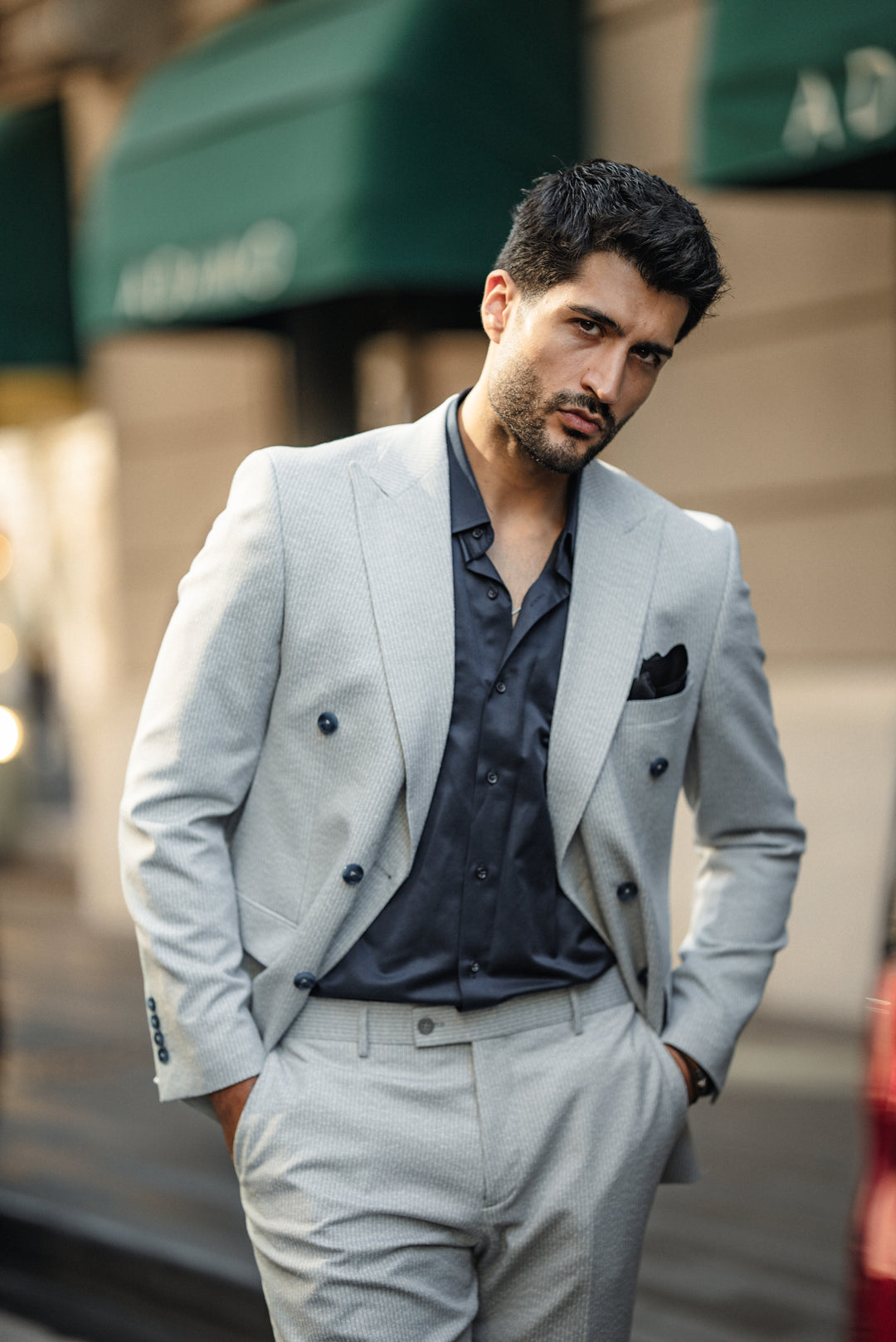 BLUE DOUBLE - BREASTED SUIT