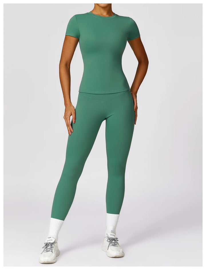 Women’s SculptFit Performance Tee