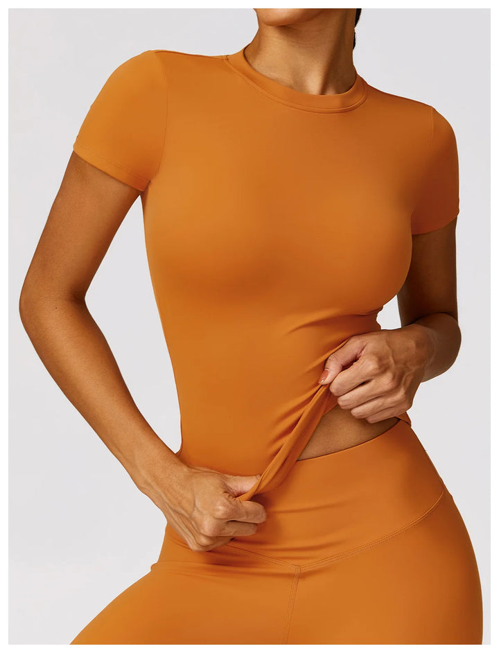 Women’s SculptFit Performance Tee