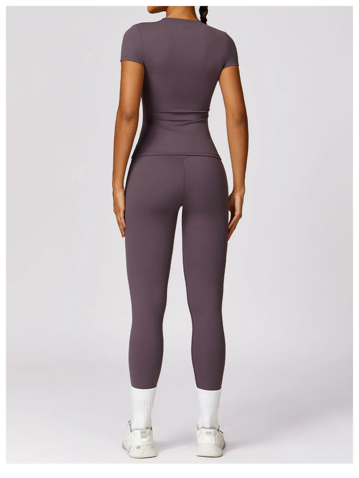 Women’s SculptFit Performance Tee