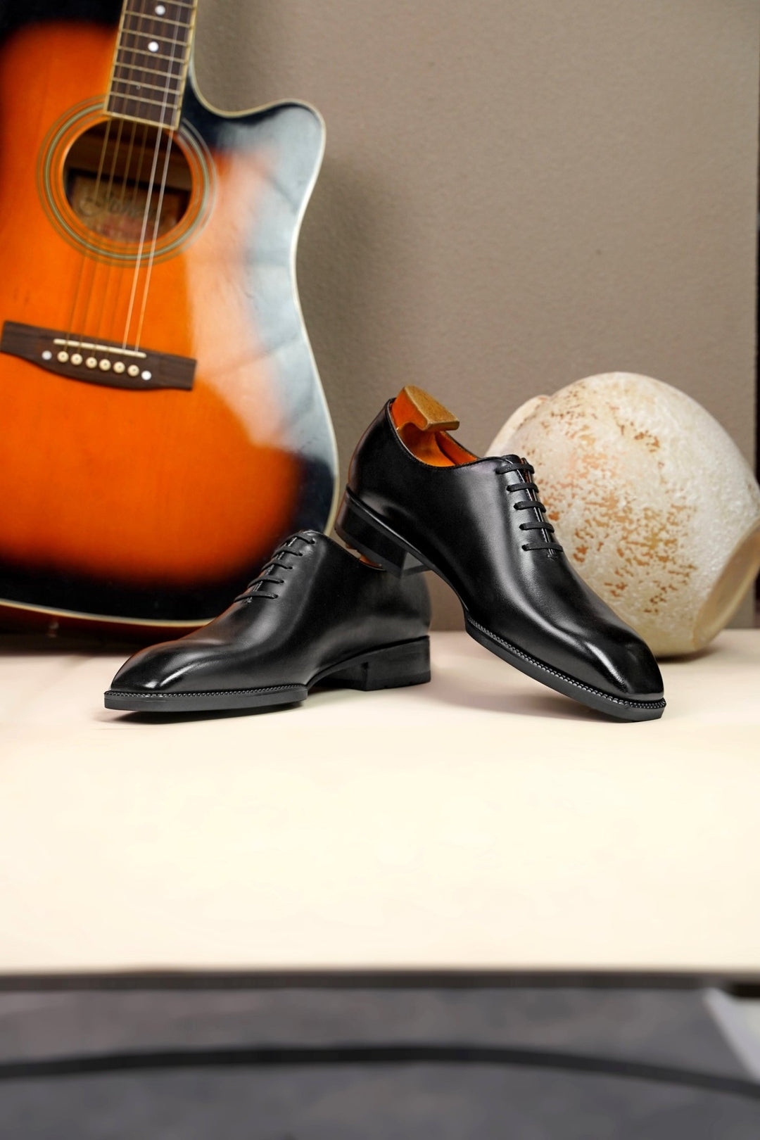 Classic Wholecut Oxford Shoes