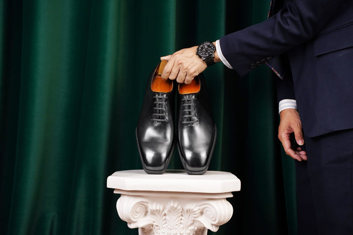 Classic Wholecut Oxford Shoes