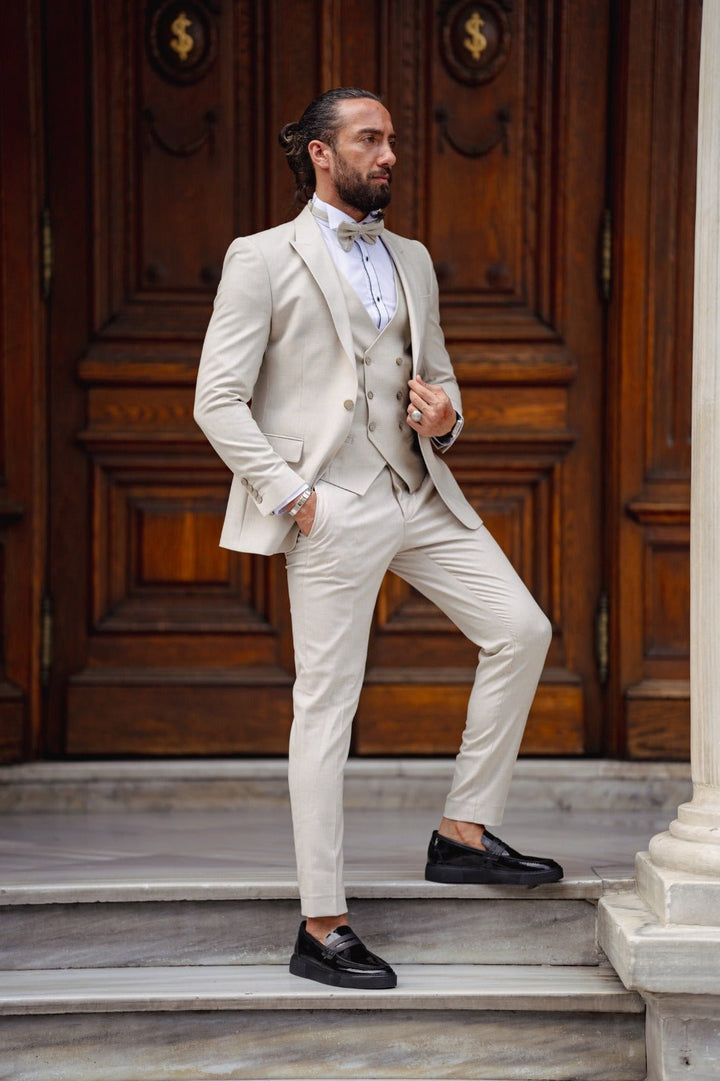 The Ceremony –  Lenin Beige
