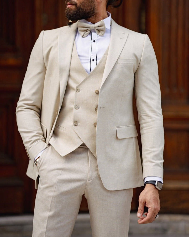 The Ceremony –  Lenin Beige