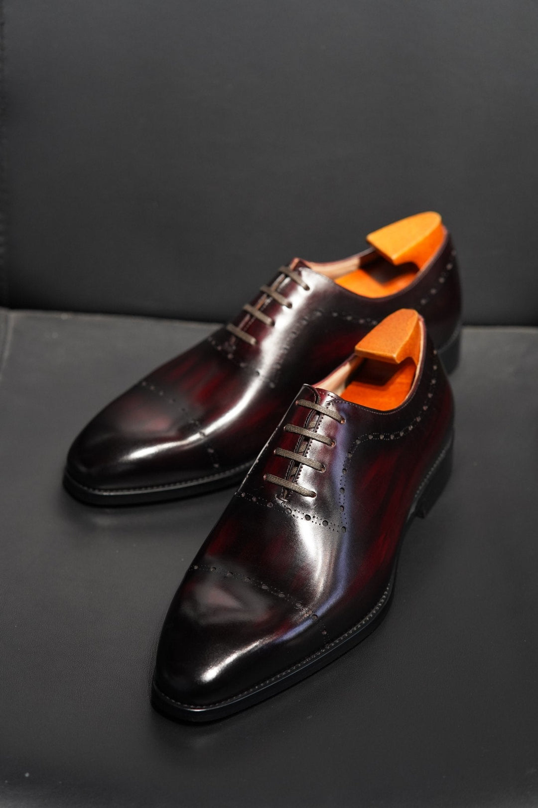 AFLOIR Cap Toe Oxford sole detail