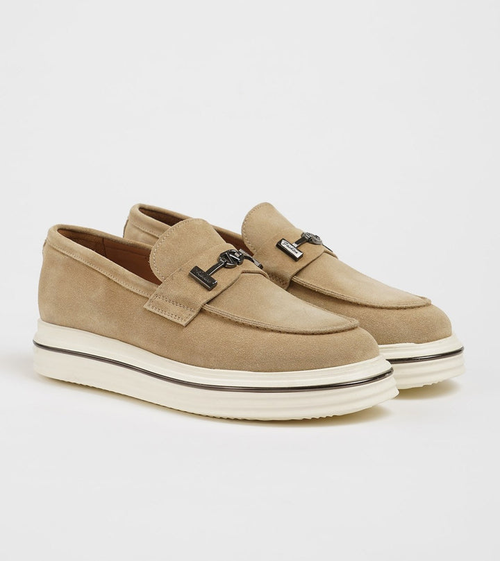 NUBUCK LEATHER BUCKLE DETAILED CASUAL SHOES