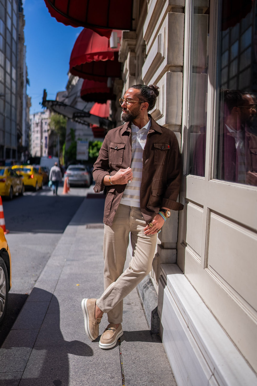SAFARI JACKET WITH POCKET DETAILS - BROWN