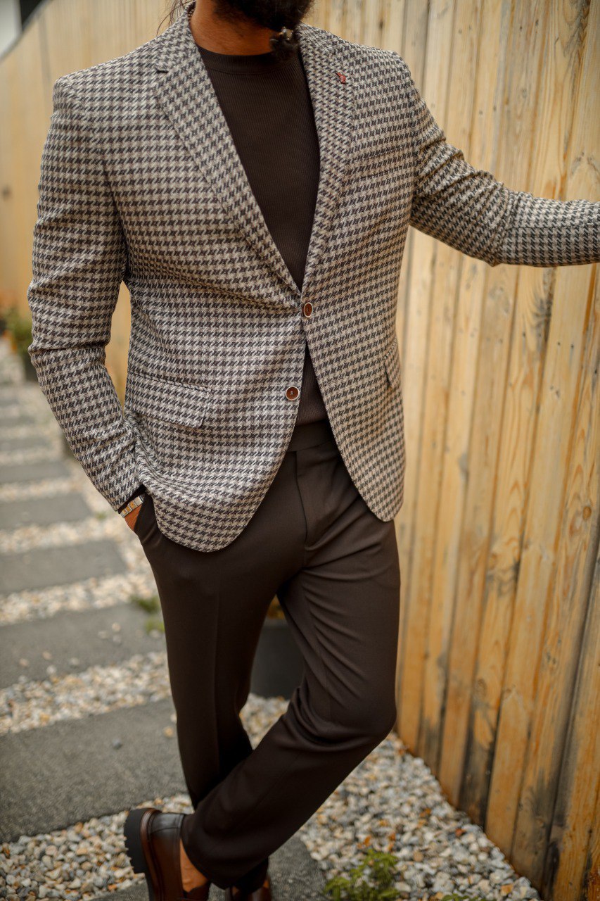 Mono Collar Patterned Flap Pocket Detailed Suit