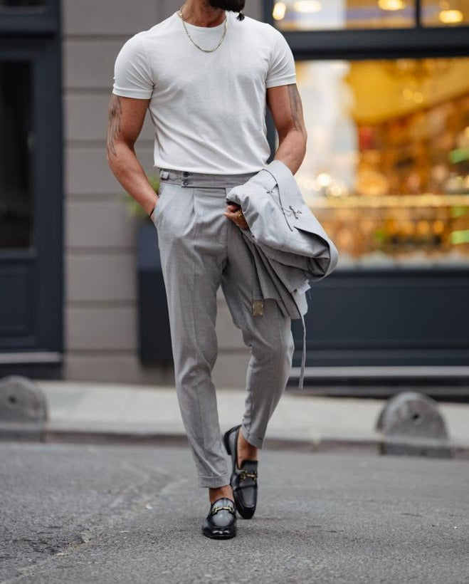 Suit With Pointed Collar - Grey