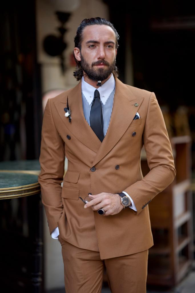 The Drape Suit – Camel
