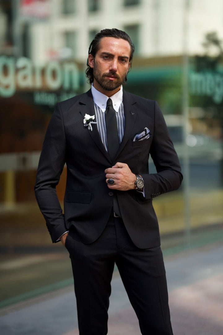 The Mono Slim Suit – Black